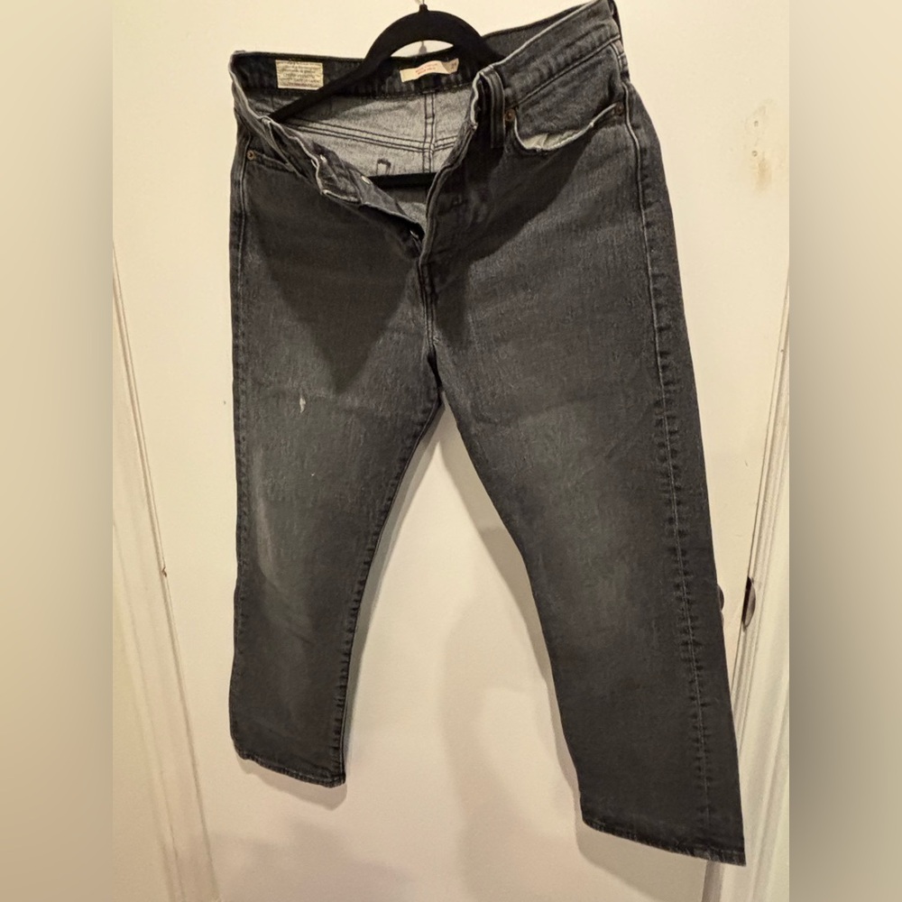 Levi's Black Straight Leg Jeans with Classic Denim Texture